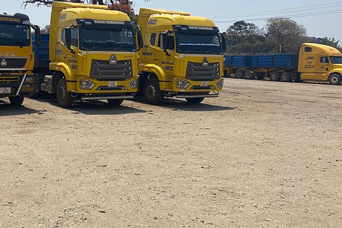 Rush Trucking truck and trailer combination in company livery